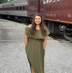 Meet your Posher, Emily